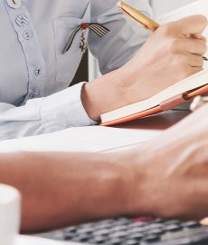 Survey reveals SMEs spend over an hour on admin each week