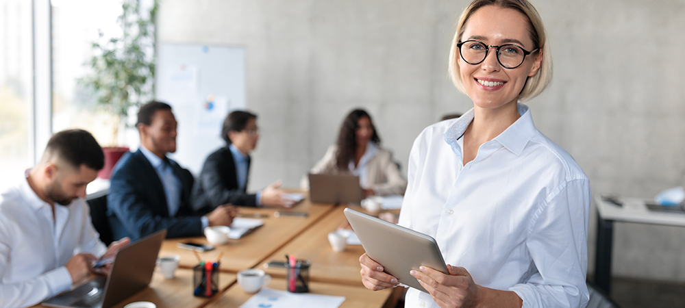 British HR leaders require essential data analysis and soft skills for AI-readiness