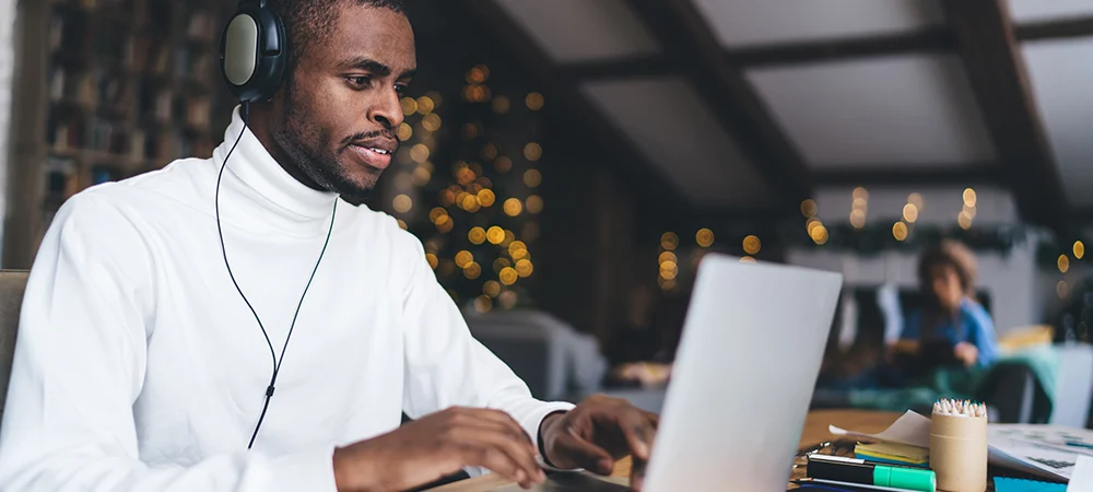 Second jobs surge: Side hustles become survival strategy for UK workers 