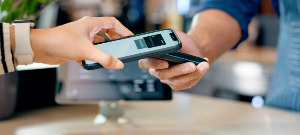 Adyen and Starling offer tap to pay for UK SMEs