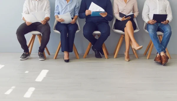 UK job vacancies fall to lowest level in over five years 